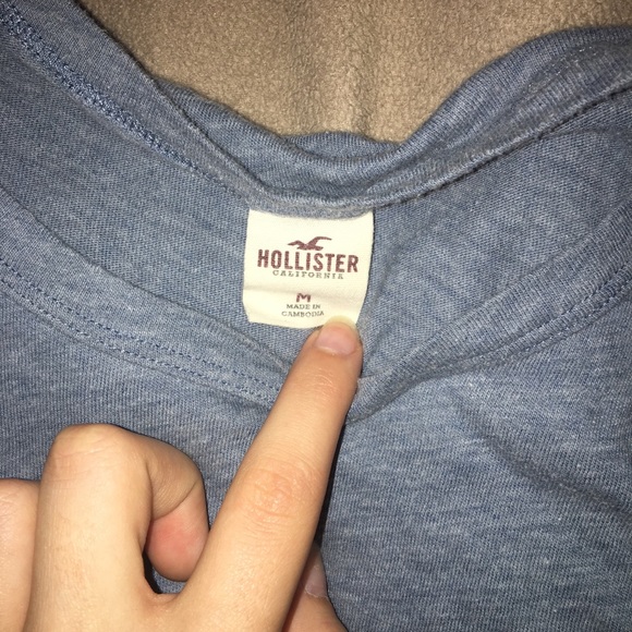 Hollister Tee - Picture 2 of 2